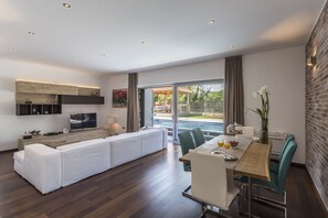 Interior - Beautiful Eco-Friendly Villa in Split – Just Steps from Marjan and the Center (Split)