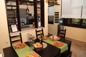 Dining - Under the Walnut Tree Pomer - Family & pet-friendly, big lawn, greenery, nature (Pomer)