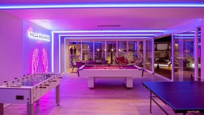Spielezimmer