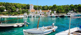 Carpe Diem stone house