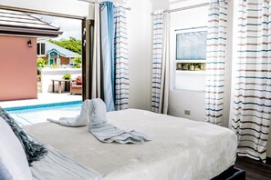 3 bedrooms, desk, iron/ironing board, free WiFi