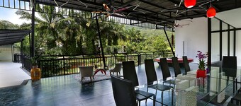 Private Pool Villa 100% 
Valley and Mountain Villa 
For Big family and friends