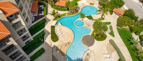 Piscina a l'aire lliure