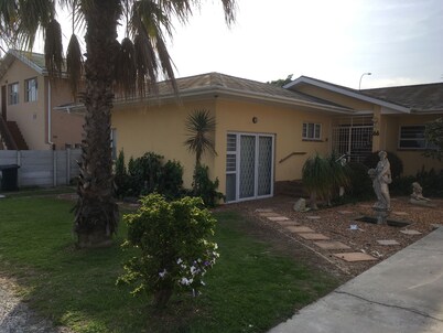 Lovely Single Room Apartment with separate Kitchen and Bathroom