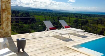 Villa Vertigo, an eagle's eyrie above the ocean.