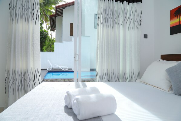 5 bedrooms, desk, iron/ironing board, free WiFi
