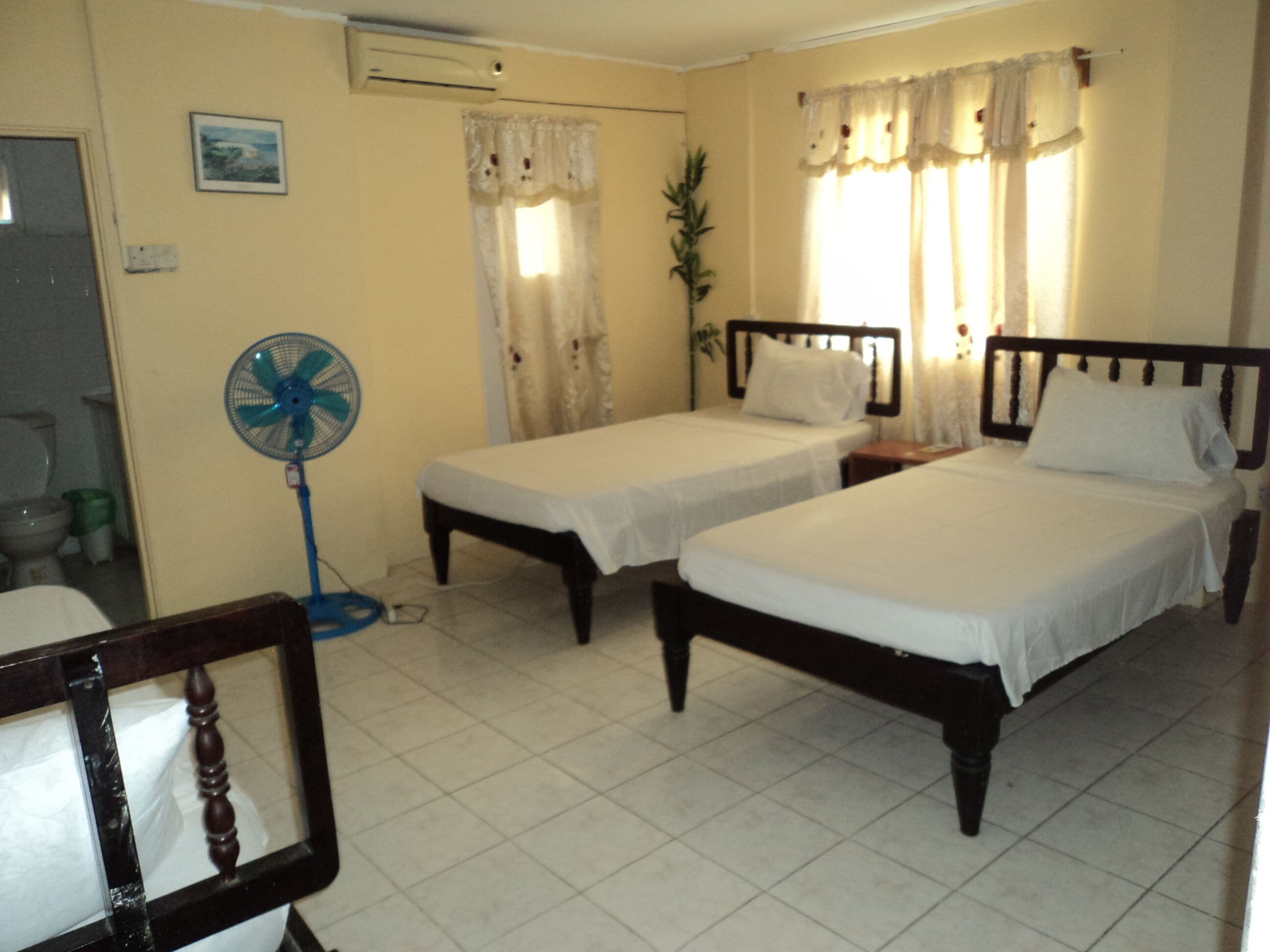 15 Schlafzimmer, Bügeleisen/Bügelbrett, WLAN, Bettwäsche