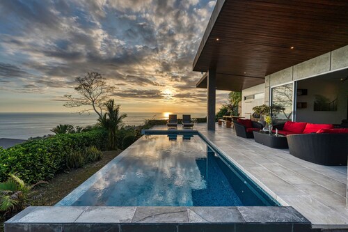 HR3 Design Oceanview and Jungle villa, FREE airport shuttle - Concierge