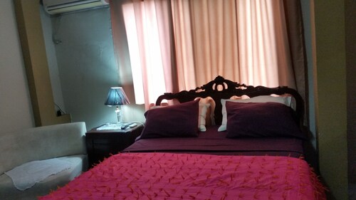 CASA SERENA SEXTO CALLEJON 14 NE 