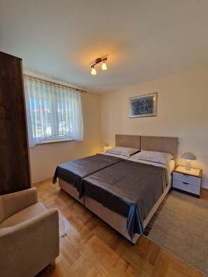 1 Schlafzimmer, Zimmersafe, schallisolierte Zimmer