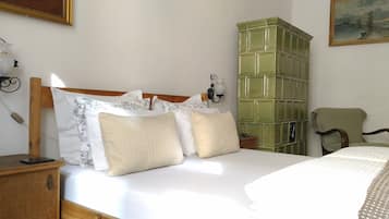 1 habitación, tabla de planchar con plancha, wifi gratis y ropa de cama