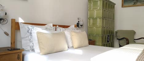 1 chambre, fer et planche à repasser, Wi-Fi gratuit, draps fournis