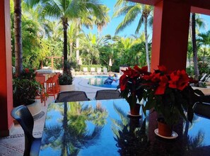 Outdoor pool - Spacious, Private, Luxury Villa with Private Pool & 10 min.  walk to the beach (Puerto Aventuras)