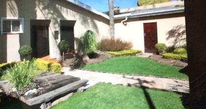 This warm, homely modern Guesthouse lies within the Paarl Wineland's