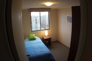 4 bedrooms, iron/ironing board, internet, bed sheets