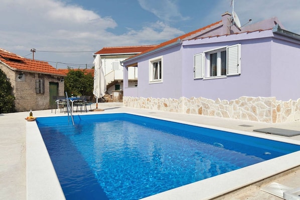 Udendørs pool