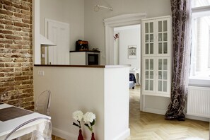 Interior - Deluxe 4BR with super Wifi (Budapest)