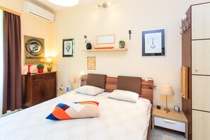 2 Schlafzimmer, Bügeleisen/Bügelbrett, Reisekinderbett, kostenloses WLAN