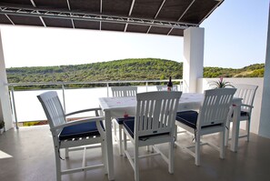 Outdoor dining - Villa Anadi - Quiet Place With Pool (Okrug Donji)