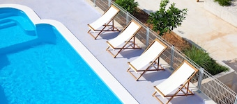 Villa Anadi - Quiet Place With Pool