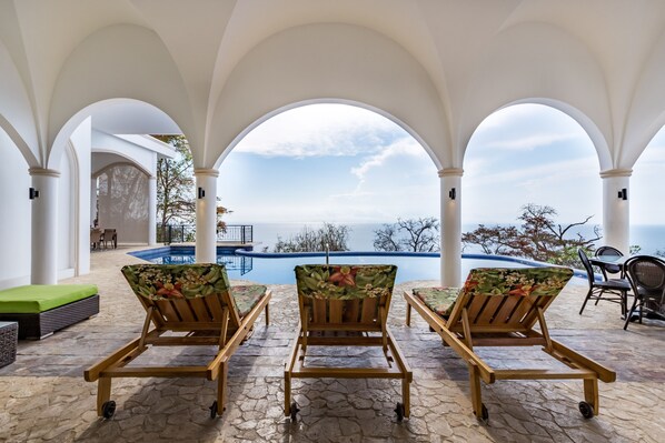 Outdoor pool, an infinity pool