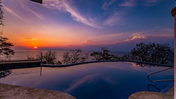 Outdoor pool, an infinity pool