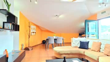 Smart-TV og stereoanlegg