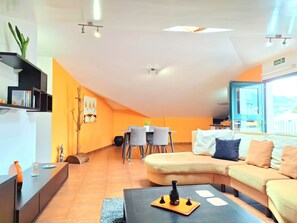 Smart-TV og stereoanlegg