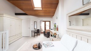 4 chambres, fer et planche à repasser, lit parapluie, Wi-Fi gratuit