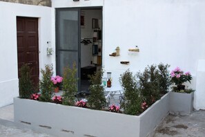 Outdoor dining - BeeLoft - Cozy and original (Catania)