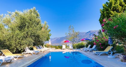 Location de vacances Kas avec vue imprenable sur la mer et piscine (4 personnes)