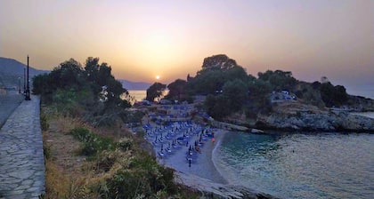 Villa Fotini avec piscine privée vue mer à 100 mÚtres de la plage et