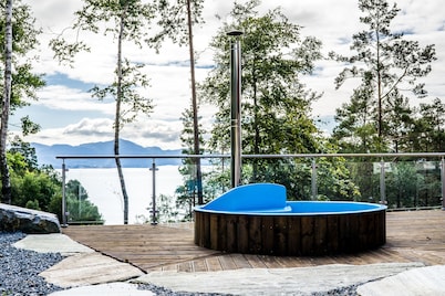 Nueva casa de campo familiar, grande, con excelentes vistas, en un entorno rural