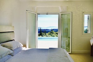 4 chambres, fer et planche à repasser, lit parapluie, Wi-Fi gratuit