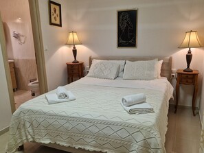 3 Schlafzimmer, Zimmersafe, Schreibtisch, schallisolierte Zimmer