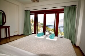 4 Schlafzimmer, Bügeleisen/Bügelbrett, Reisekinderbett, kostenloses WLAN