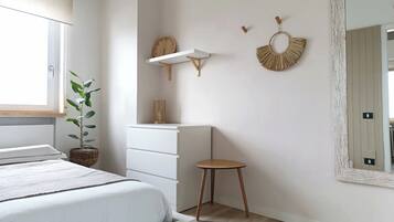 2 slaapkamers, een strijkplank/strijkijzer, gratis wifi, beddengoed