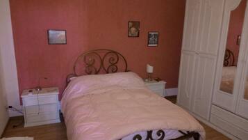 1 chambre, accĂšs Internet, draps fournis
