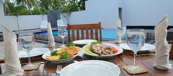 FIVE BEDROOM DELUXE VILLA WITH PRIVATE SWIMMING POOL
