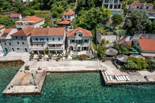 STARA POSTA - villa contemporaine magique et relaxant à la mer