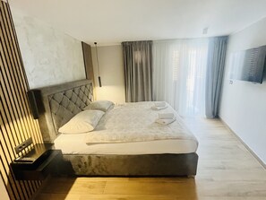6 bedrooms, iron/ironing board, travel crib, WiFi - Spend amazing holidays with family, kids and friends in Villa Verandah ! ! ! (Trogir)