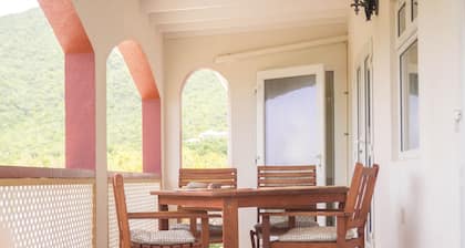 Villa individuelle de 3 chambres avec jardins privés, piscine et paysages grandioses