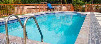 3ベッドルームプライベートガーデン、プールと素晴らしい景色を備えた独立したヴィラ