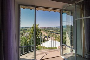 Interior - Le Redi: sustainable geothermal country villa, amazing views over Chianti hills (Quercegrossa)