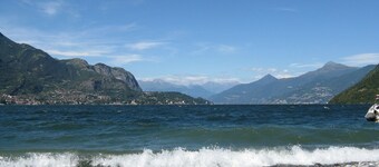 Spacious apart 6 people,10min from Bellagio,garden with lakeview,beach FREE WI