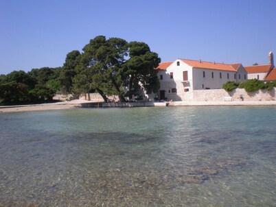 VILLA MATHILDE Modern Family House near to the sea