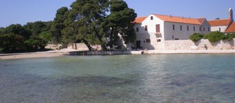 VILLA MATHILDE Modern Family House near to the sea