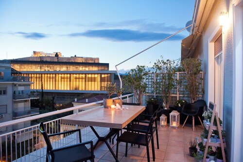 Panoramic Acropolis View Deluxe Penthouse, next to metro