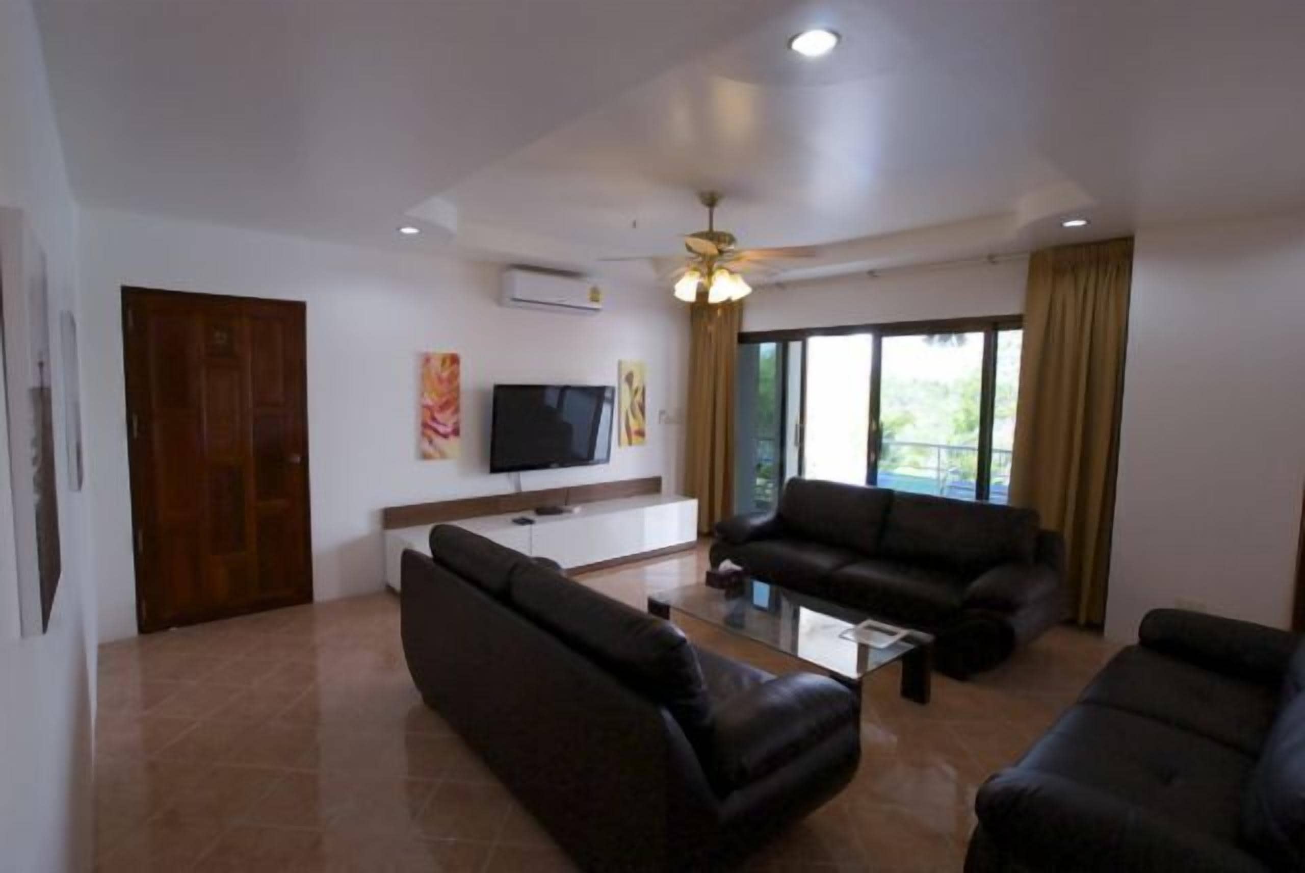 Televisión y reproductor de DVD 