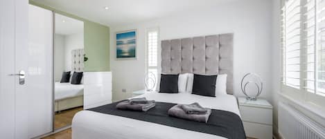 2 bedrooms, in-room safe, iron/ironing board, WiFi (free)
